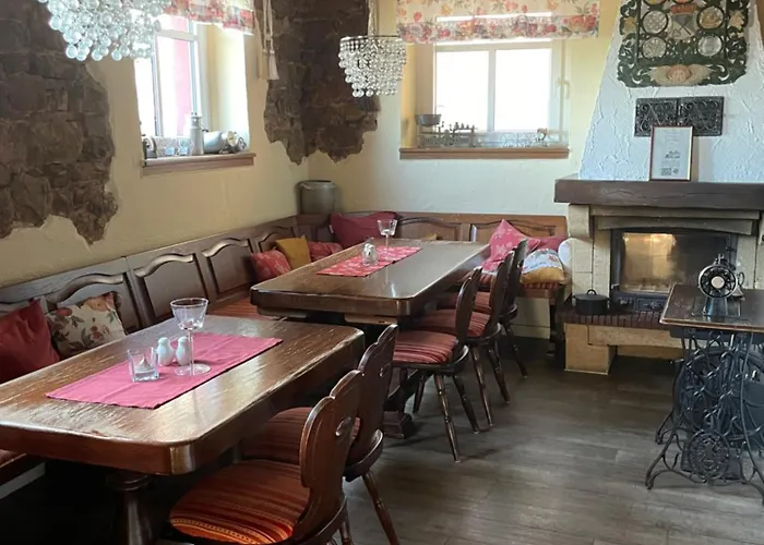 Zum Burggraf Otel 3*